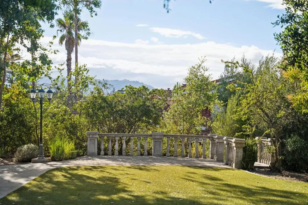 18661 Woodbank Way Saratoga, CA 95070