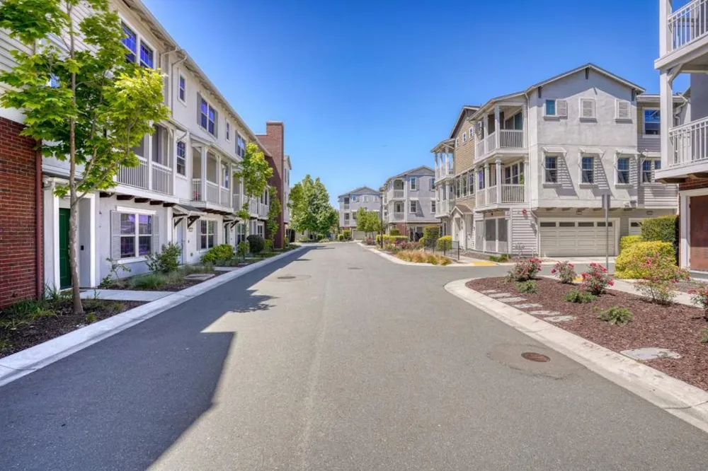 8533 Seawind Way Newark, CA 94560