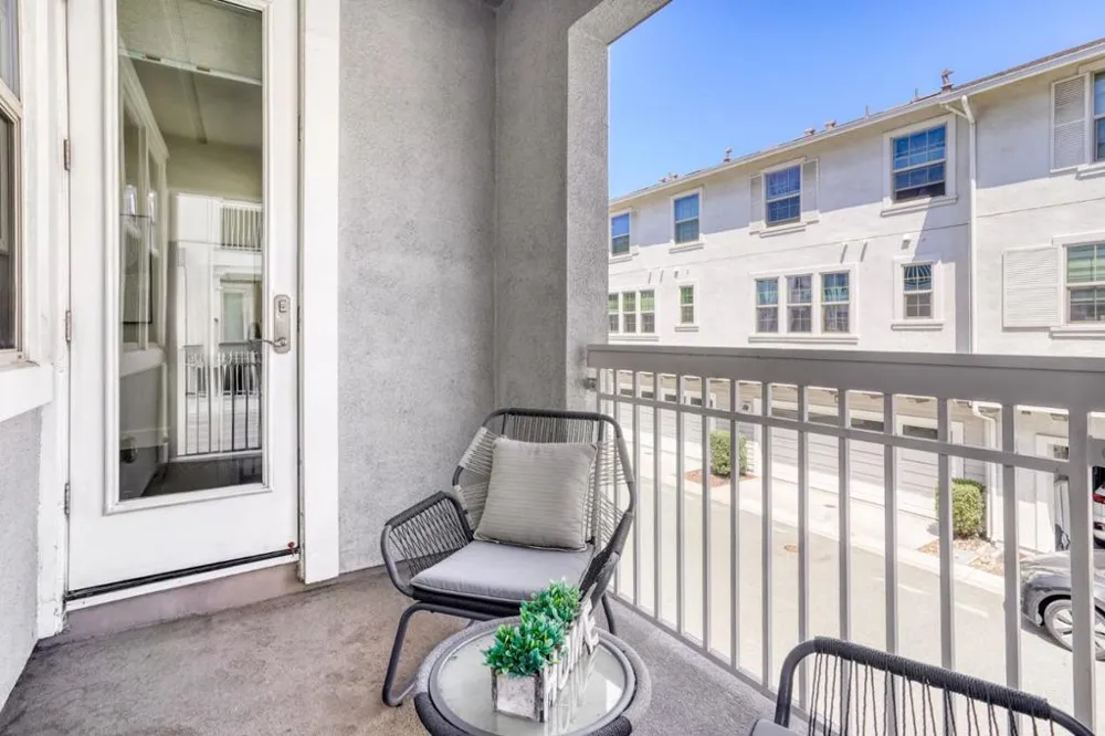 8533 Seawind Way Newark, CA 94560