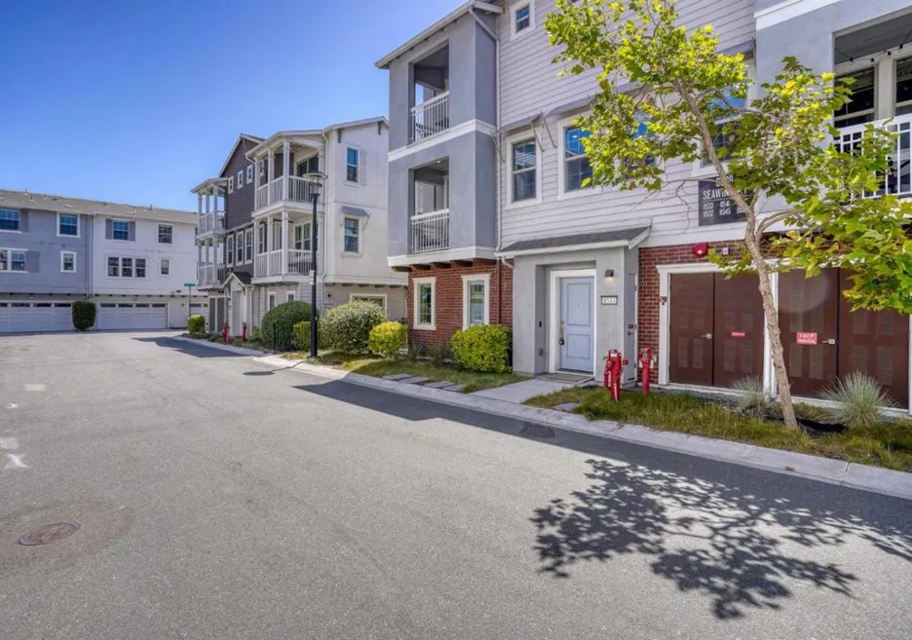 8533 Seawind Way Newark, CA 94560