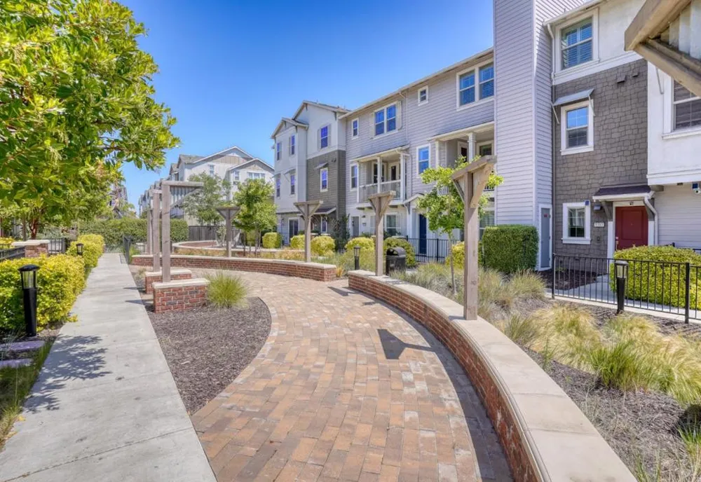 8533 Seawind Way Newark, CA 94560