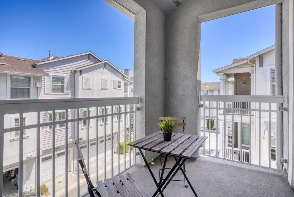 8533 Seawind Way Newark, CA 94560
