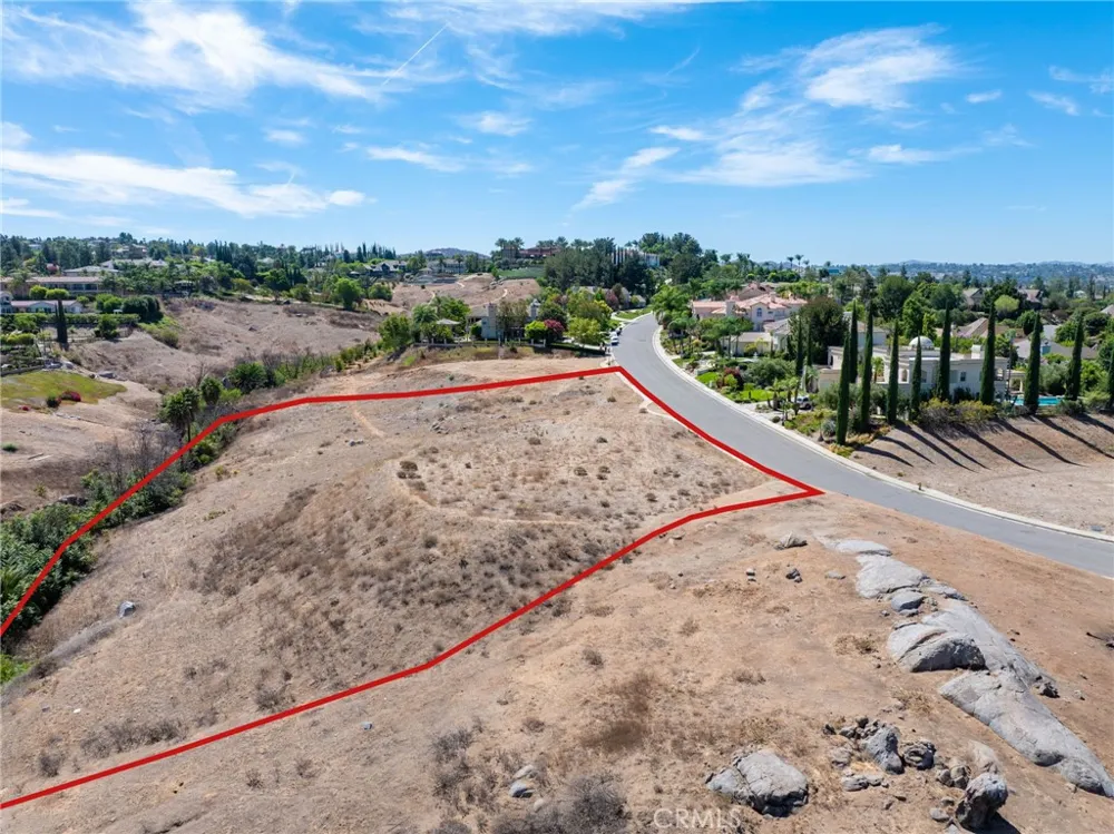 2035 POLO COURT Riverside, CA 92506