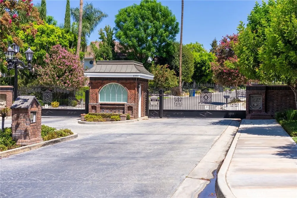 2035 POLO COURT Riverside, CA 92506