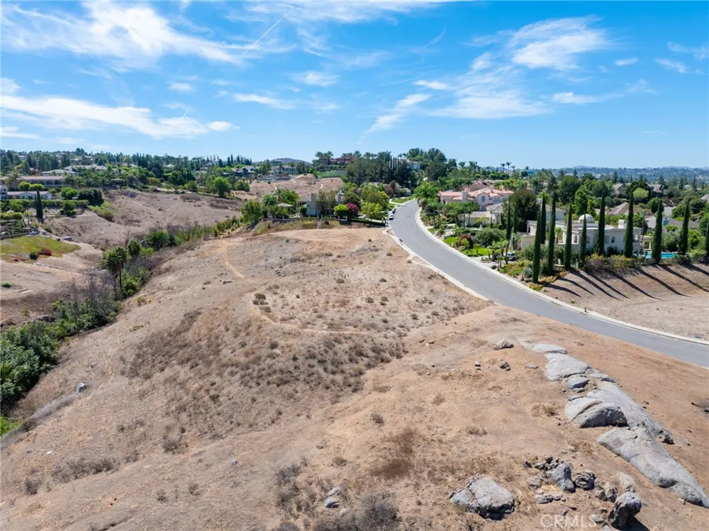 2035 POLO COURT Riverside, CA 92506