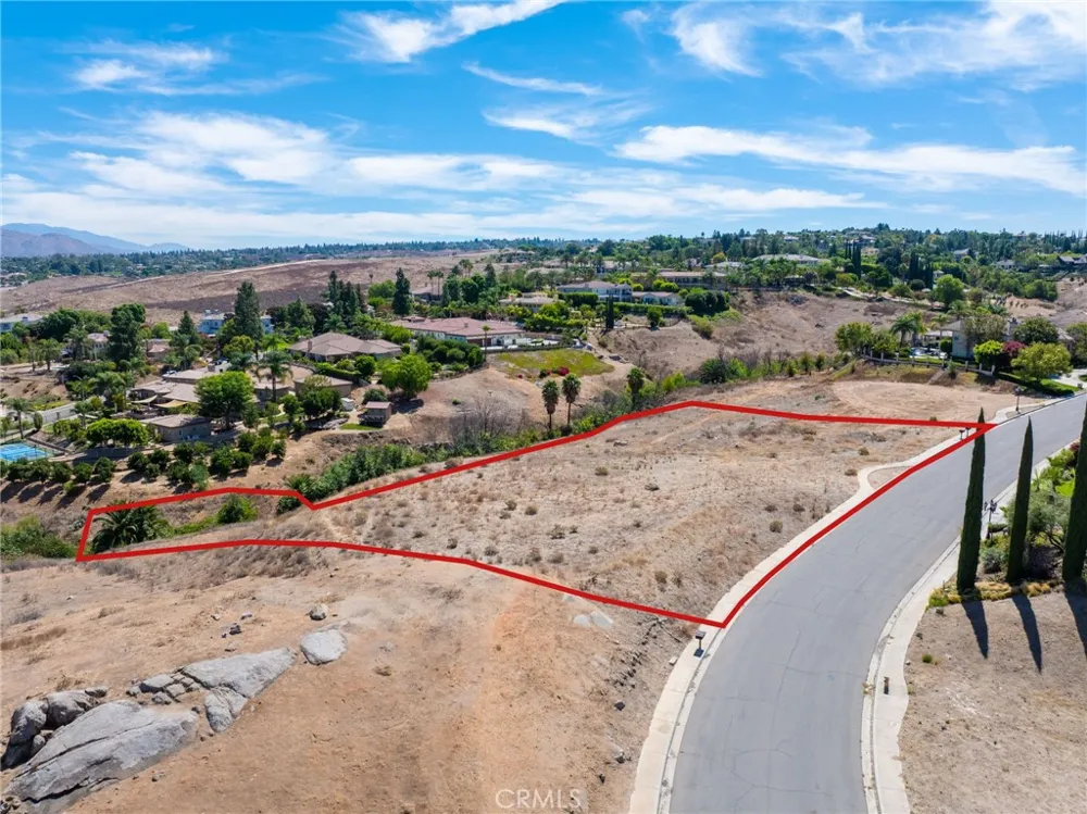 2035 POLO COURT Riverside, CA 92506