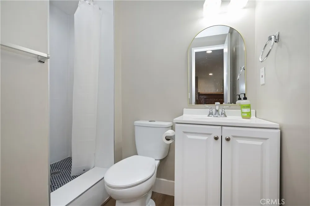 2418 Spring Oak Running Springs, CA 92382