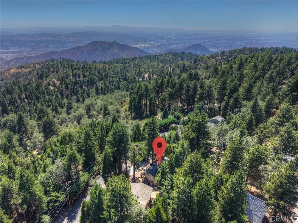 2418 Spring Oak Running Springs, CA 92382