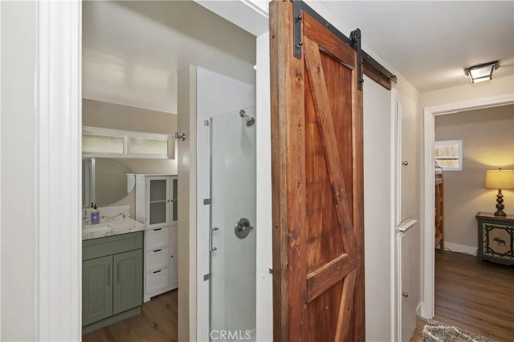2418 Spring Oak Running Springs, CA 92382
