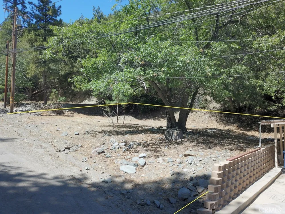5650 Acorn Wrightwood, CA 92397