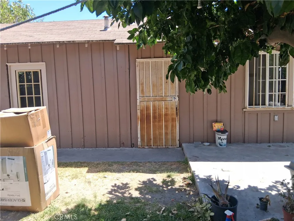 11641 State Lynwood, CA 90262