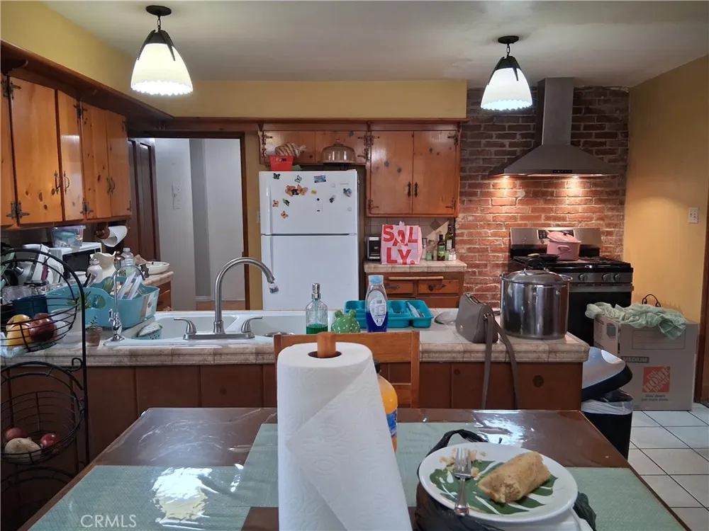 11641 State Lynwood, CA 90262