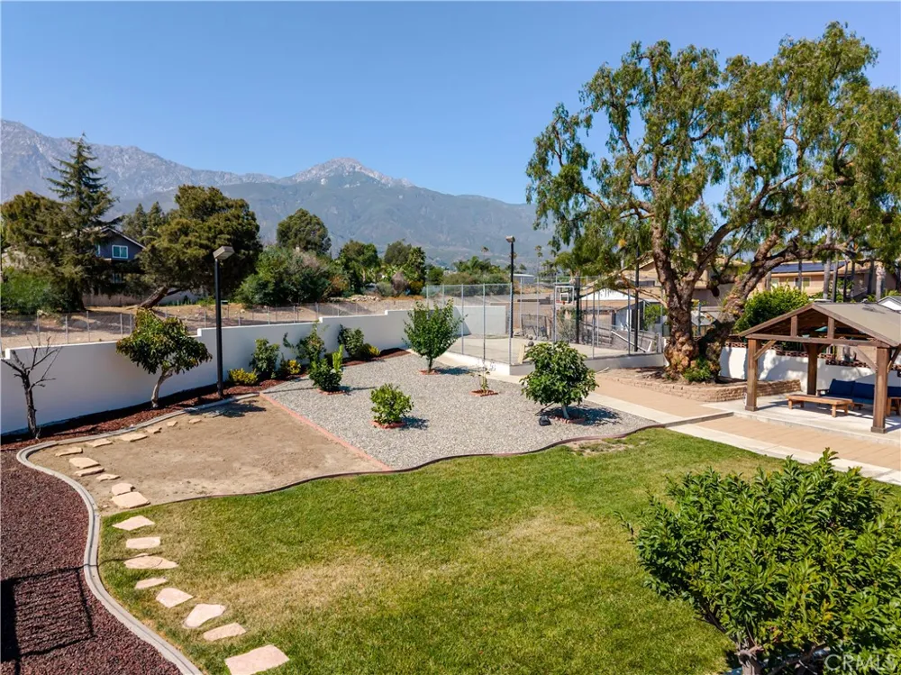 8344 Banyan Rancho Cucamonga, CA 91701