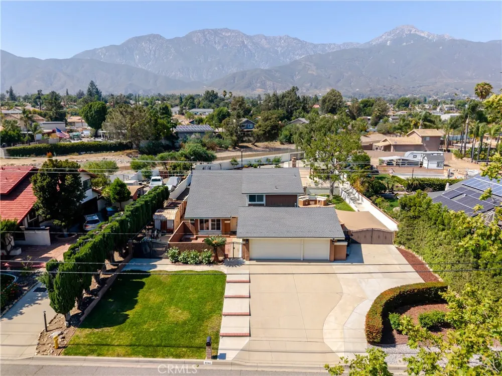 8344 Banyan Rancho Cucamonga, CA 91701