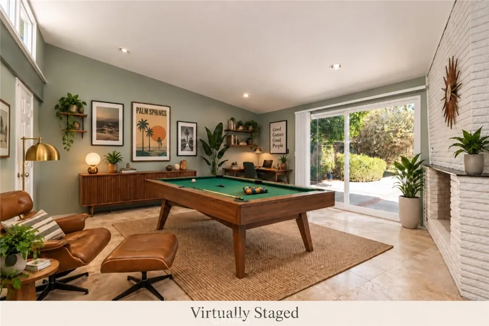 19841 Hamlin Street Woodland Hills, CA 91367