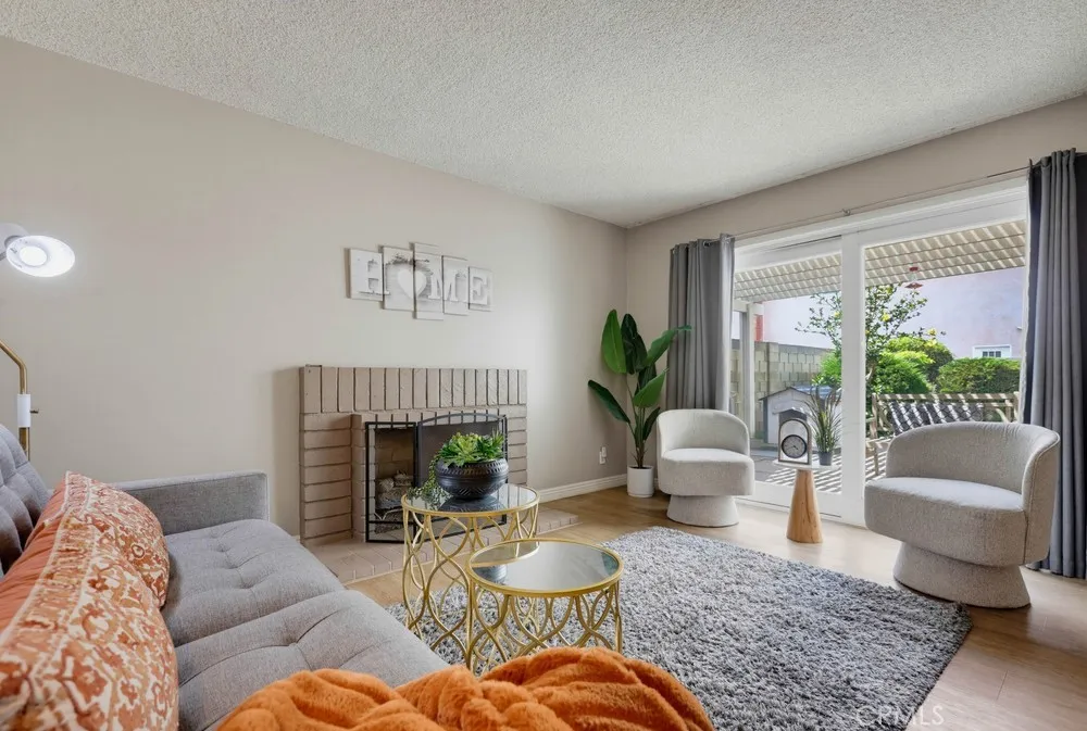 11389 Providencia Cypress, CA 90630