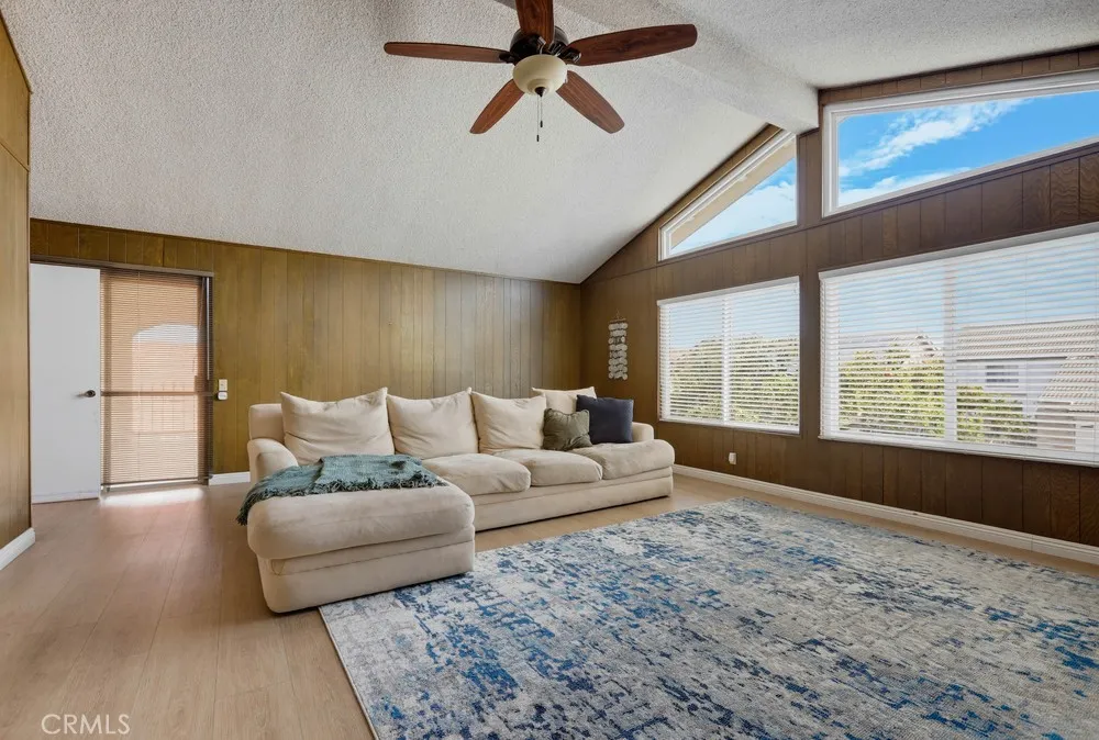 11389 Providencia Cypress, CA 90630