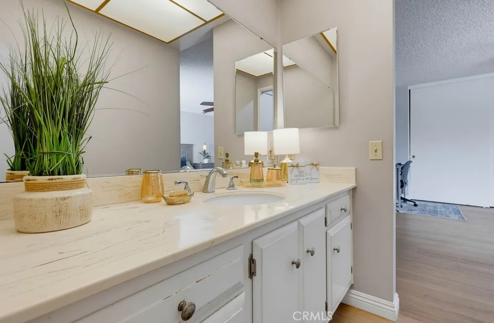 11389 Providencia Cypress, CA 90630