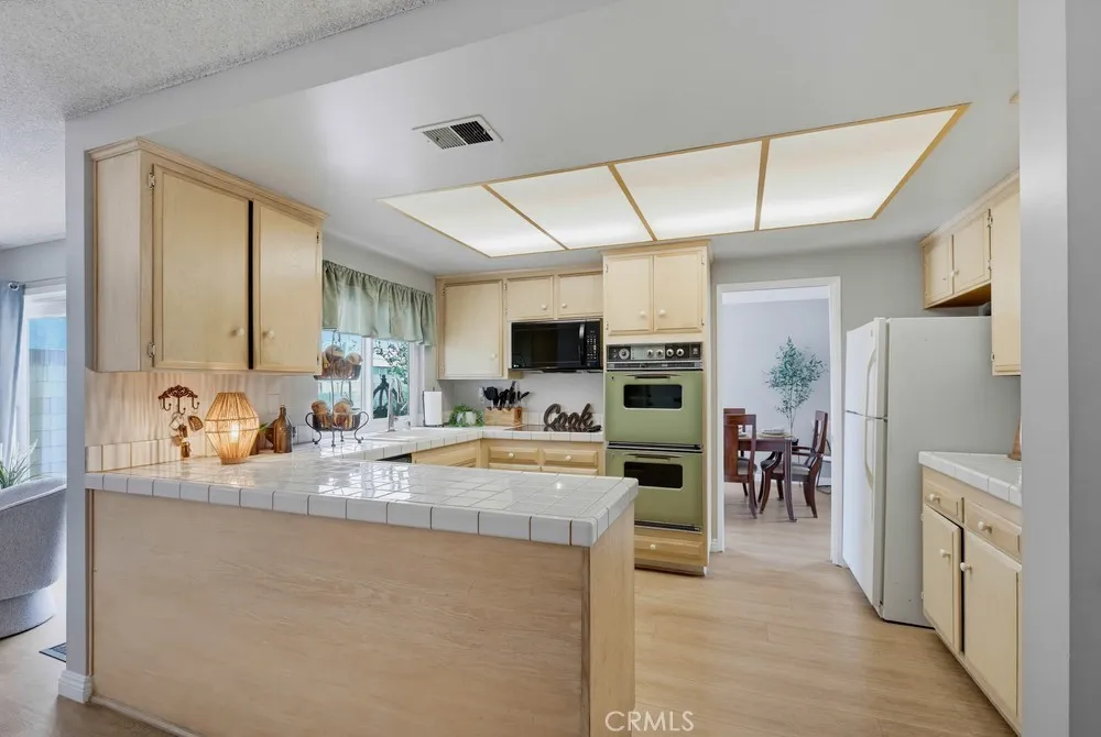 11389 Providencia Cypress, CA 90630