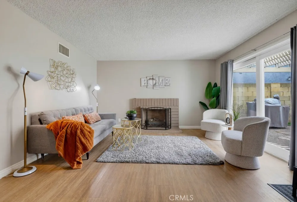 11389 Providencia Cypress, CA 90630