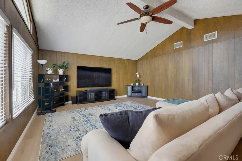 11389 Providencia Cypress, CA 90630