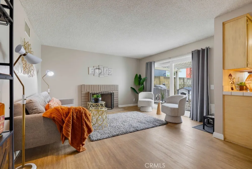 11389 Providencia Cypress, CA 90630