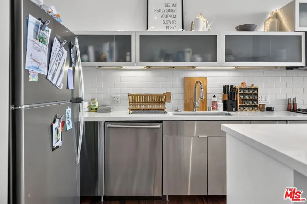 1850 Industrial Street #606 Los Angeles, CA 90021