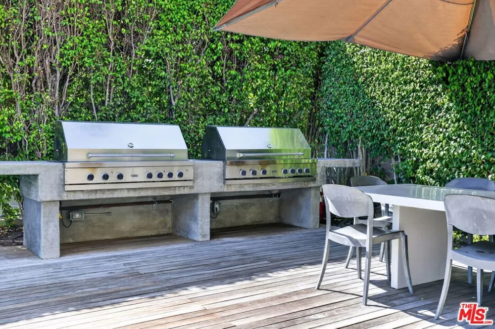 1850 Industrial Street #606 Los Angeles, CA 90021
