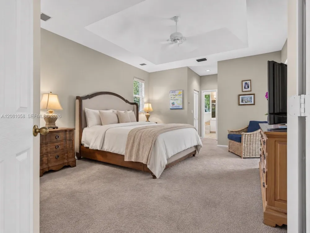 3098 Lakewood Cir Weston, FL 33332