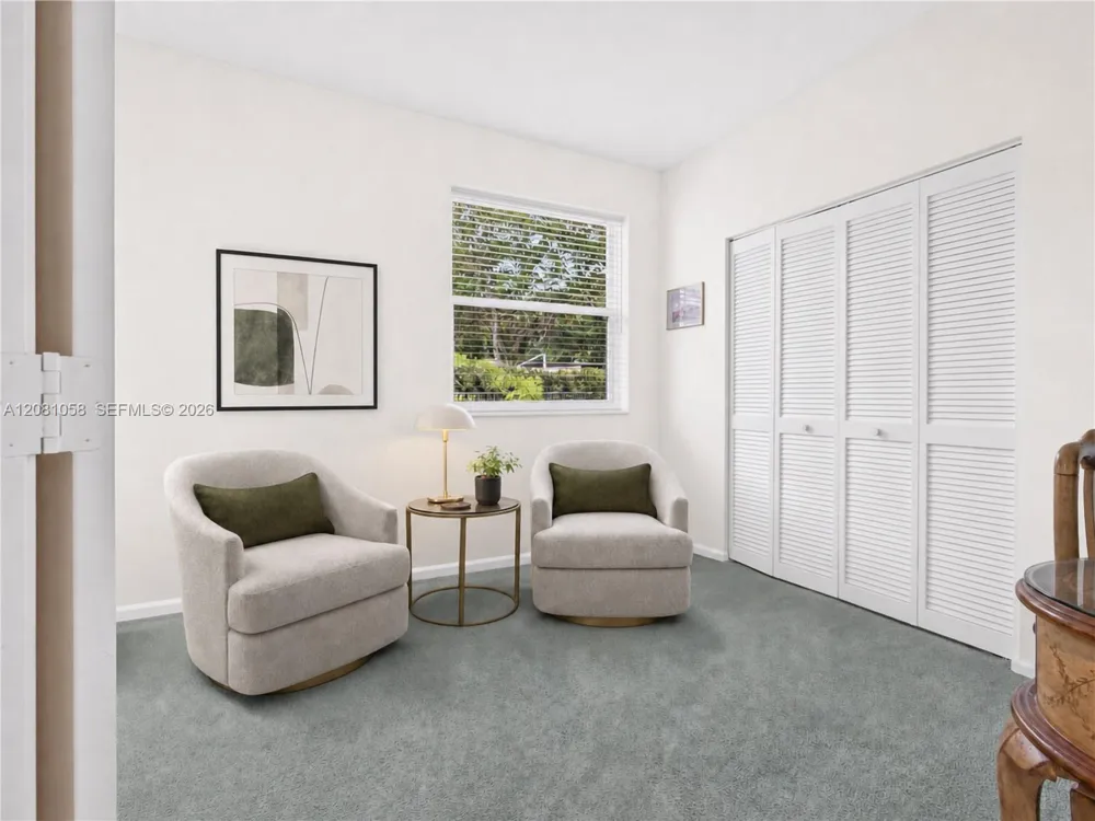 3098 Lakewood Cir Weston, FL 33332