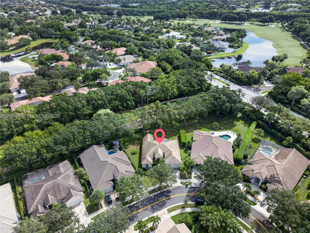 3098 Lakewood Cir Weston, FL 33332