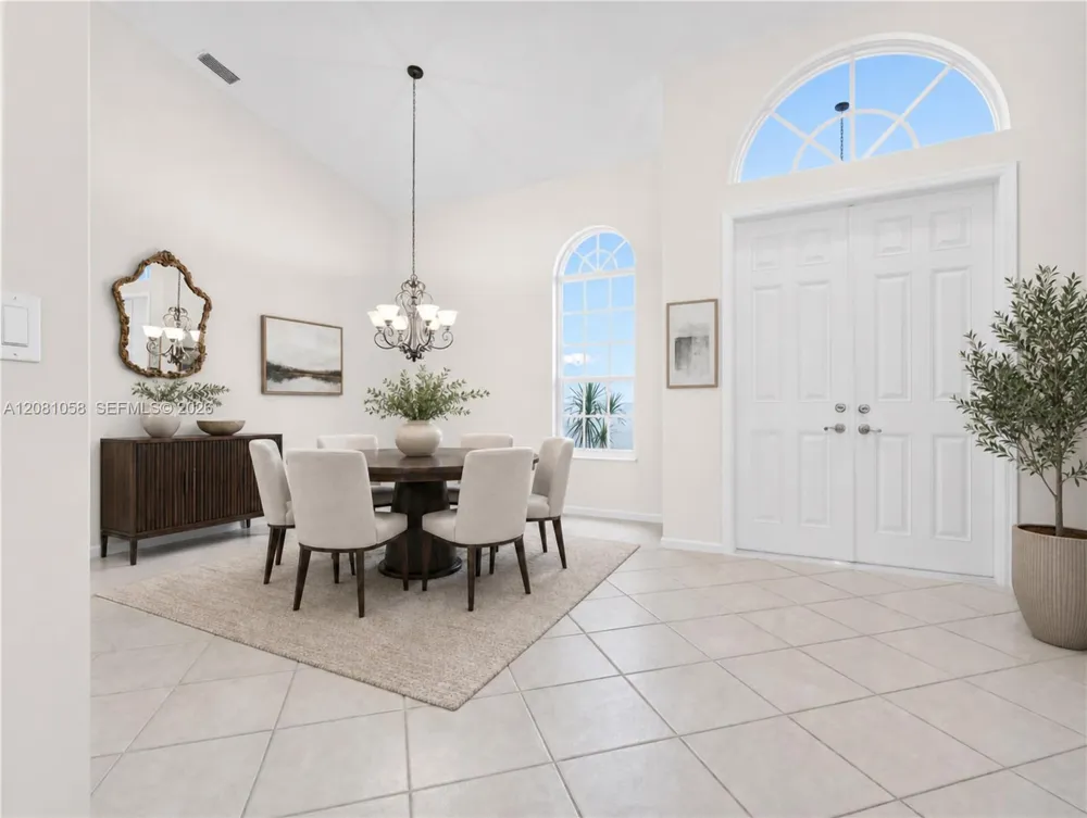 3098 Lakewood Cir Weston, FL 33332
