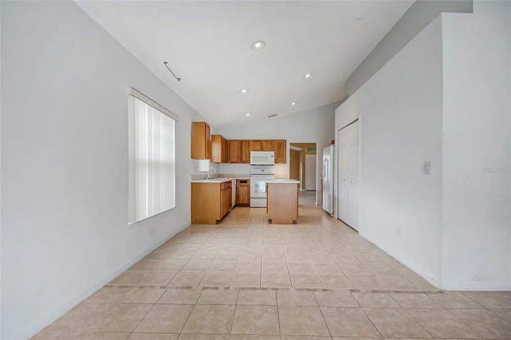 855 BRAYTON LANE Davenport, FL 33897