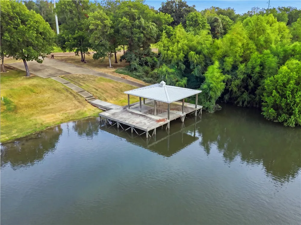 7251 River Ridge Drive College Station, TX 77845