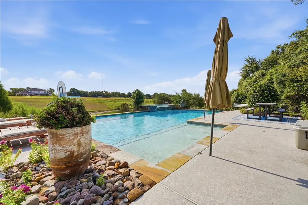 7251 River Ridge Drive College Station, TX 77845