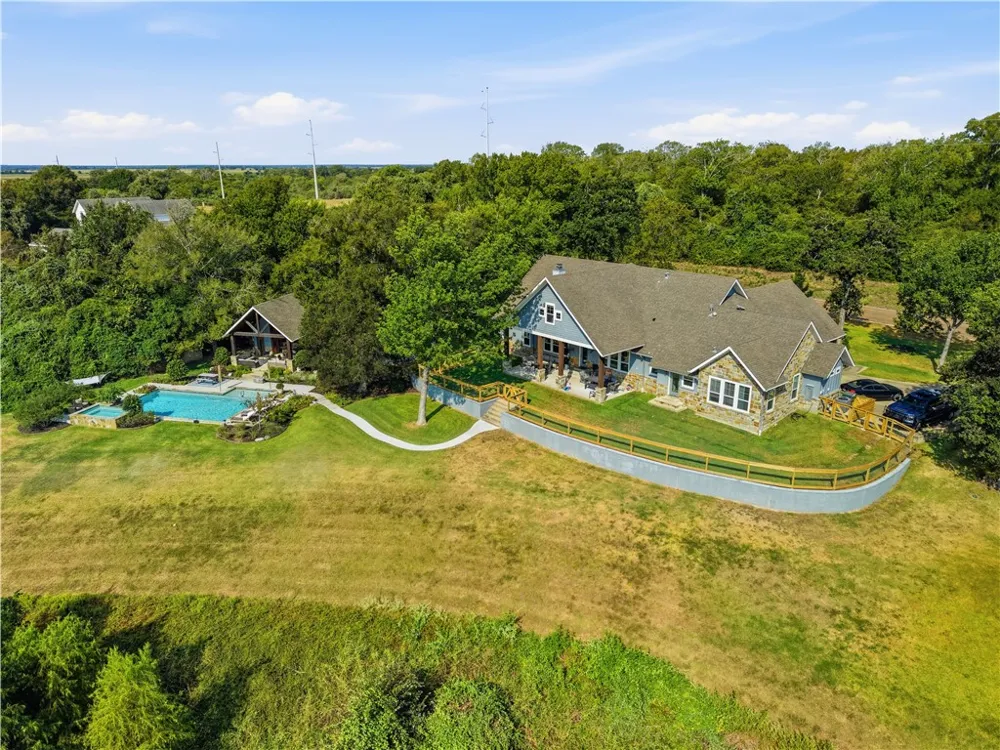 7251 River Ridge Drive College Station, TX 77845