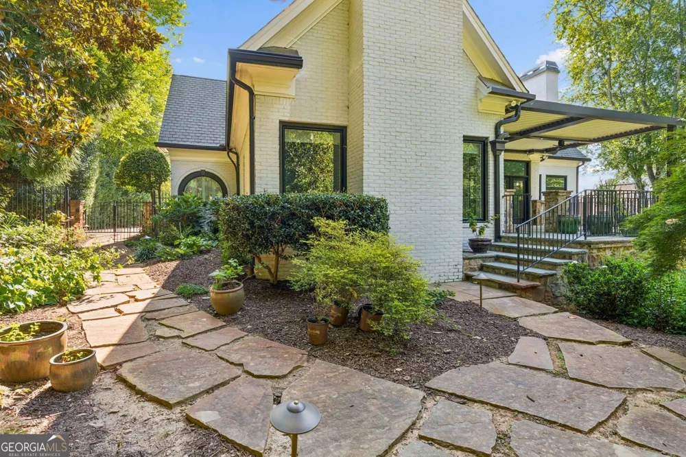 3977 Merriweather Woods Johns Creek, GA 30022