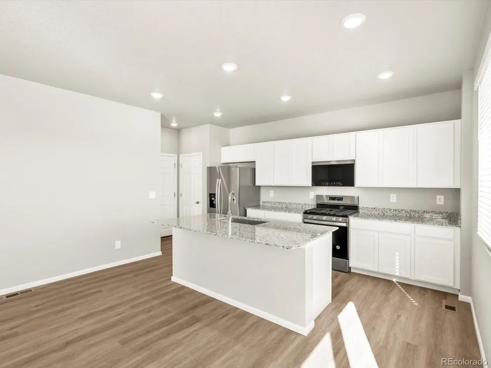 12094 E 101st Avenue Commerce City, CO 80022