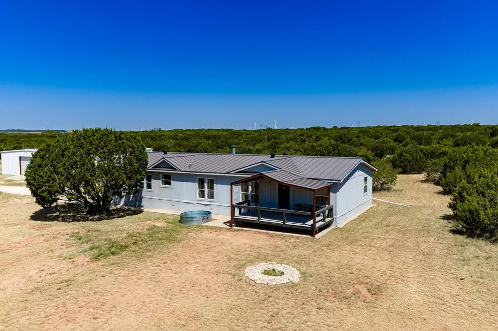 221 County Road 225 Wingate, TX 79566