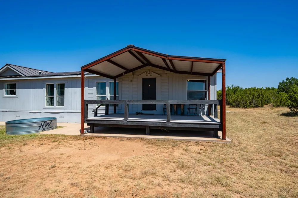 221 County Road 225 Wingate, TX 79566