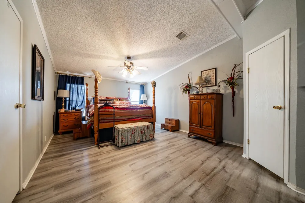 221 County Road 225 Wingate, TX 79566