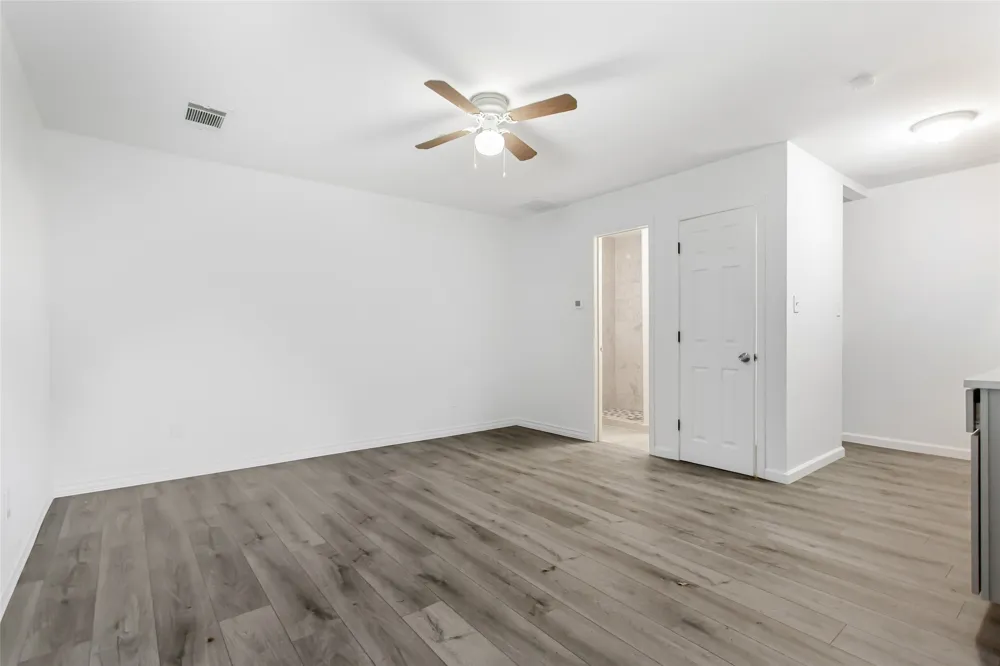 2351 Longhorn Street #C Dallas, TX 75228