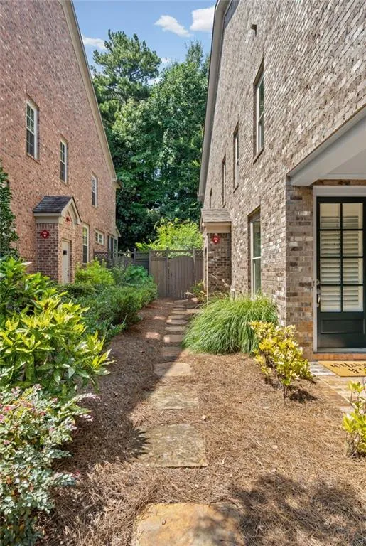 205 Nottaway Lane Alpharetta, GA 30009