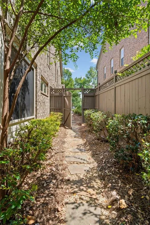 205 Nottaway Lane Alpharetta, GA 30009