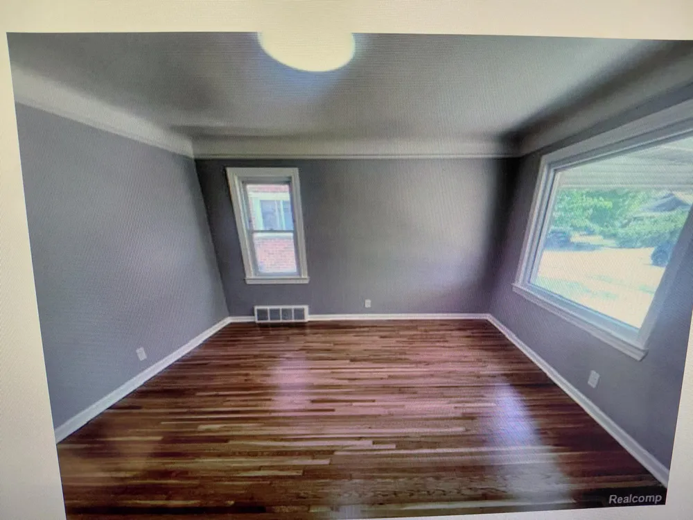 1038 Detroit Avenue Lincoln Park, MI 48146