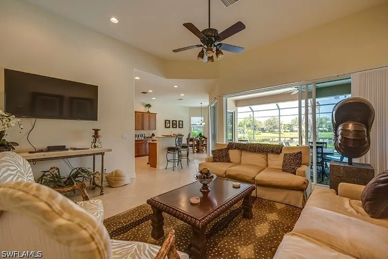 Dogleg Drive Naples, FL 34113