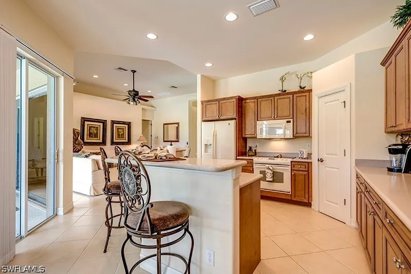 Dogleg Drive Naples, FL 34113