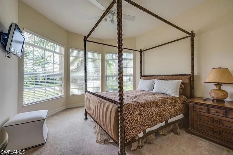 Dogleg Drive Naples, FL 34113