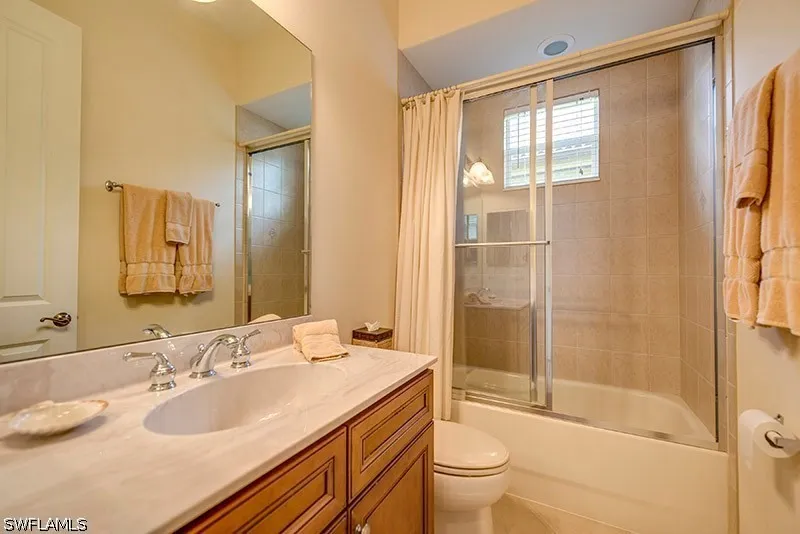 Dogleg Drive Naples, FL 34113