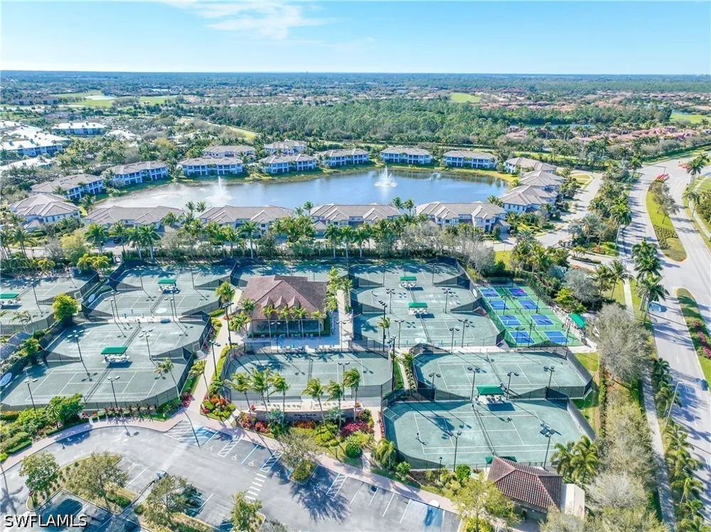 Dogleg Drive Naples, FL 34113